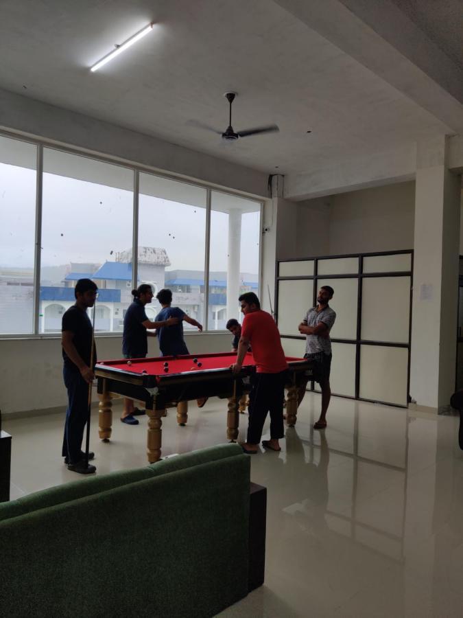 Abuzz Oxfordcaps Imperial Heights Mussoorie Dehradun Exterior photo