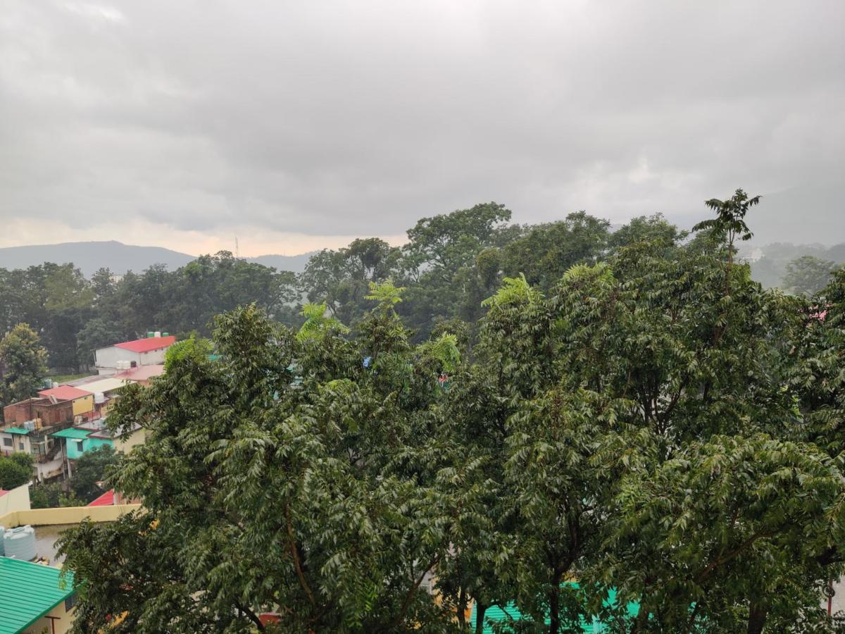 Abuzz Oxfordcaps Imperial Heights Mussoorie Dehradun Exterior photo