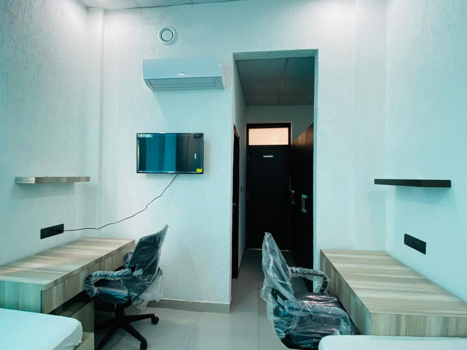 Abuzz Oxfordcaps Imperial Heights Mussoorie Dehradun Exterior photo
